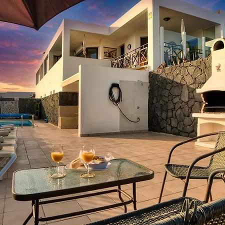 Casa Efesto-private Pool And Air-con * Playa Blanca (Lanzarote)