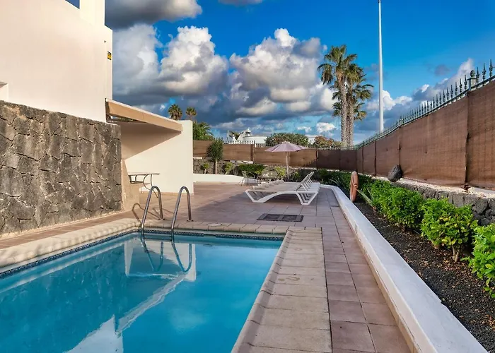 Holiday home Casa Efesto - Private Pool, Air-con And Bbq By Lanzarote *