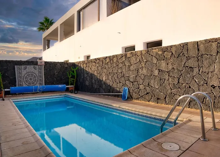 Casa Efesto - Private Pool, Air-con And Bbq By Lanzarote بيت للعطل *